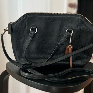 Coach black leather hand/shoulder bag